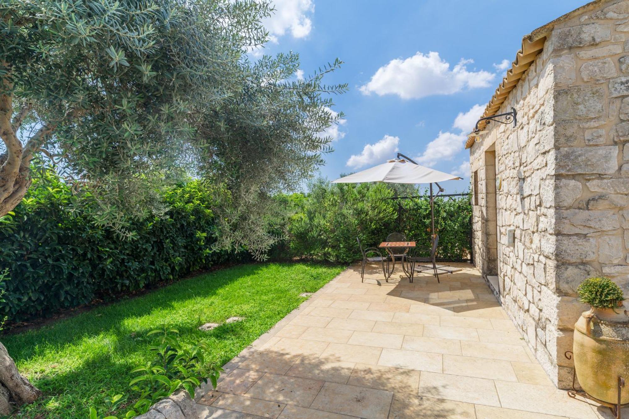 ラグーザ Borgo Monachella Bed & Breakfast 部屋 写真
